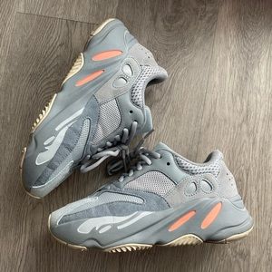 Yeezy 700 | Intertia